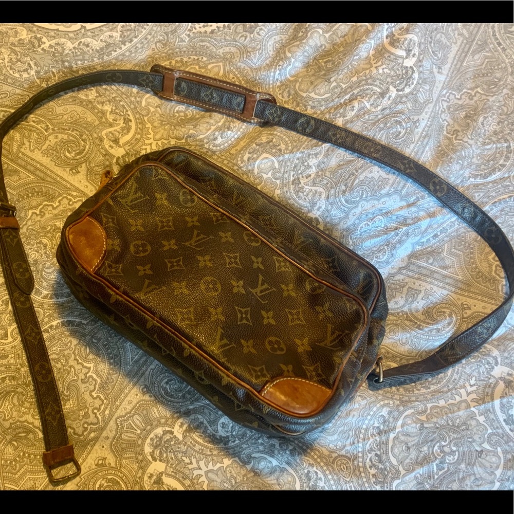 Authentic vintage Louis Vuitton bag good price